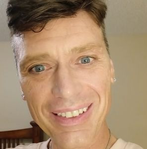 Meet your Posher, Clay